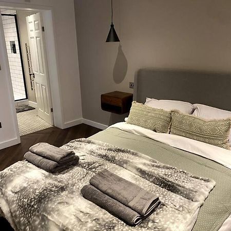 The Retreat, Luxury Studio Apartment In Bath With Parking ภายนอก รูปภาพ
