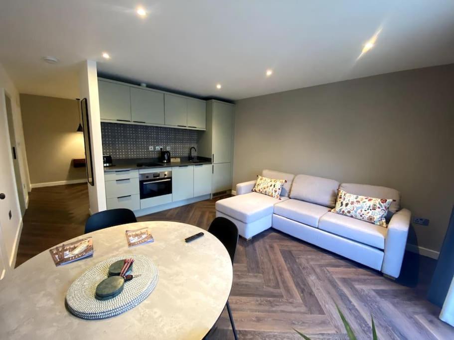 The Retreat, Luxury Studio Apartment In Bath With Parking ภายนอก รูปภาพ