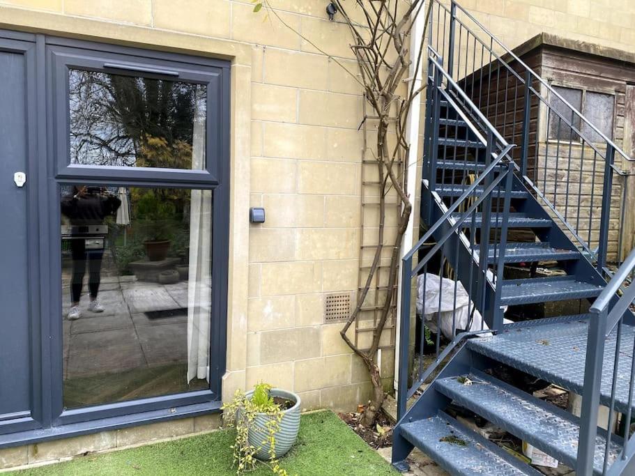 The Retreat, Luxury Studio Apartment In Bath With Parking ภายนอก รูปภาพ